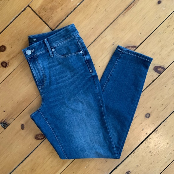 Skinny Jeans - Picture 9 of 10